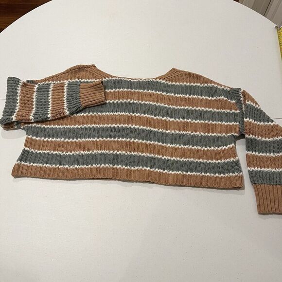American Eagle Sweater Womens Medium Cropped Oversized Green/Tan/White Knit - Picture 5 of 11